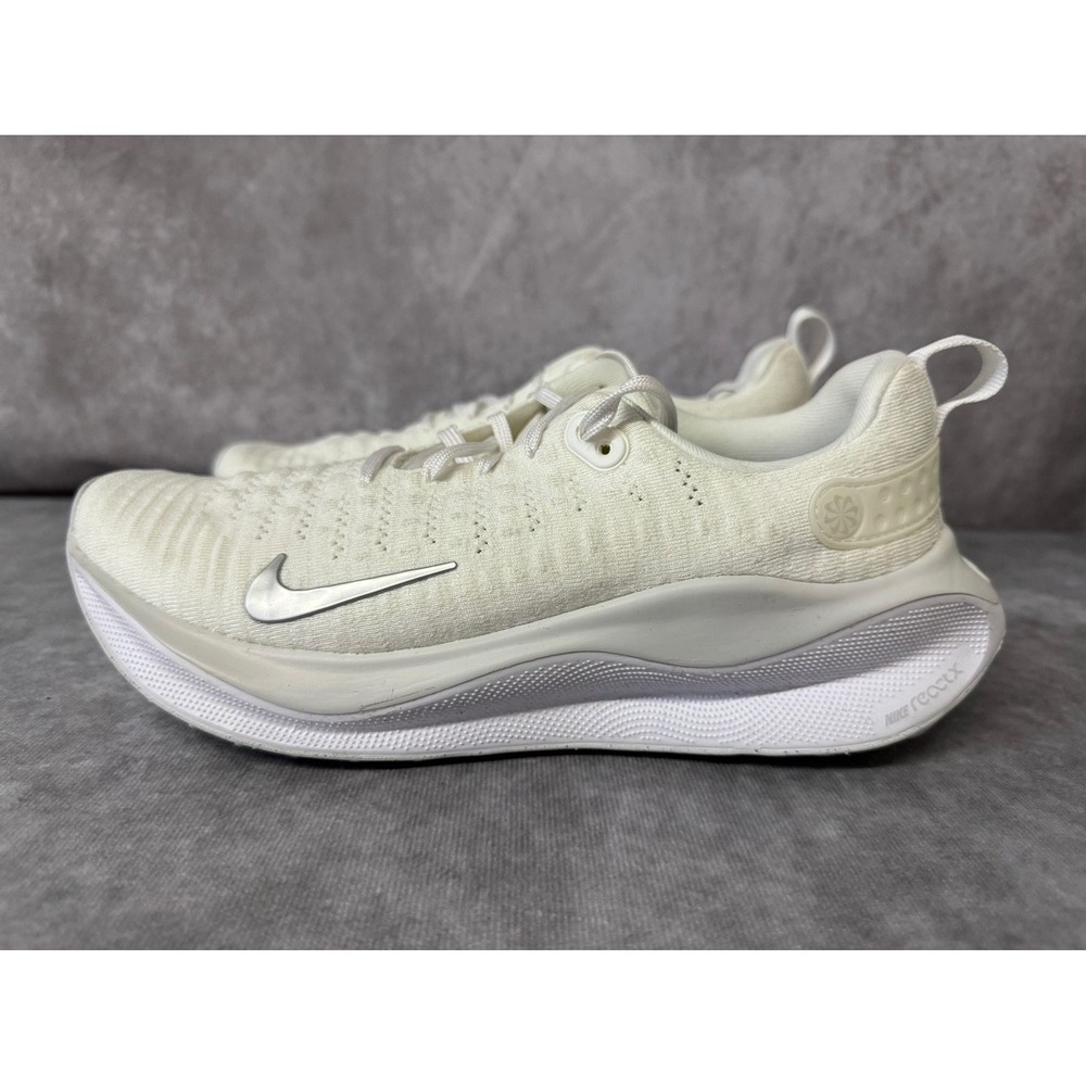 Nike InfinityRN 4 Women's Road Running‎ Shoes White/Photon Dust/Silver Size 8.5